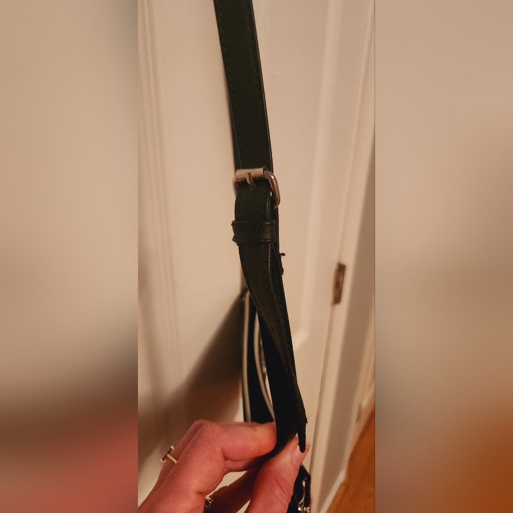 Kenneth Cole purse - Picture 3 of 11